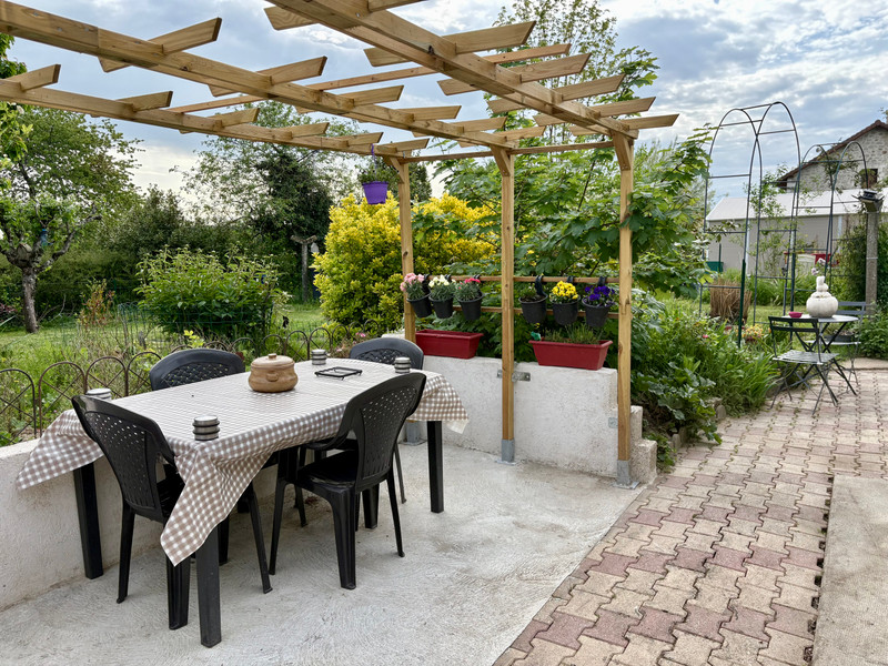 French property for sale in Saint-Saud-Lacoussière, Dordogne - €194,400 - photo 1