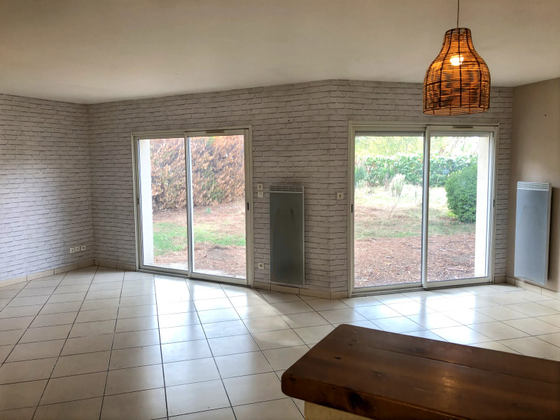 French property for sale in Saint-Groux, Charente - €172,000 - photo 2