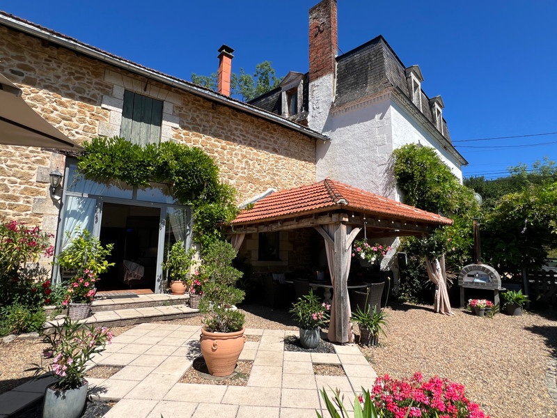Propriété à vendre à Corgnac-sur-l'Isle, Dordogne - 545 000 €