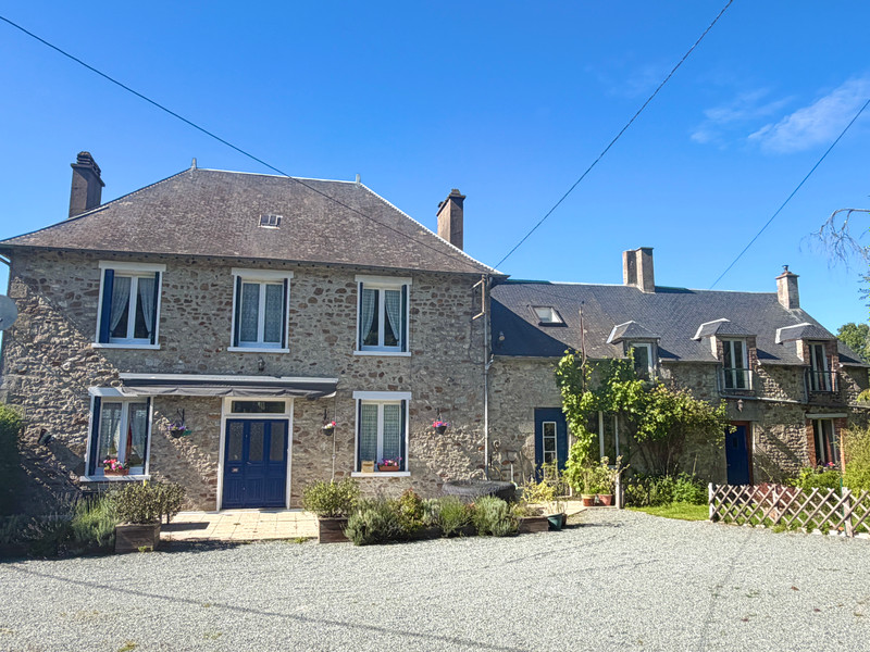 Propriété à vendre à Pré-en-Pail-Saint-Samson, Mayenne - 232 000 €