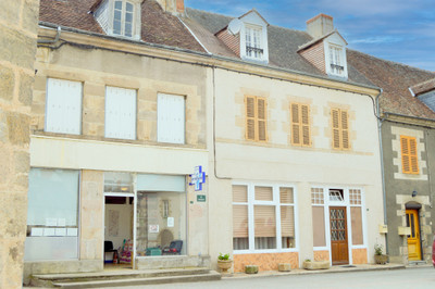 Maison à vendre à Châtelus-Malvaleix, Creuse, Limousin, avec Leggett Immobilier