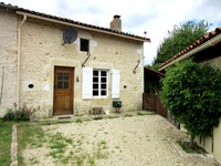 houses and homes for sale inSommières-du-ClainVienne Poitou_Charentes