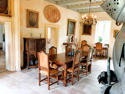 French property for sale in Taugon, Charente-Maritime - €459,500 - photo 3