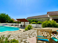 Propriété à vendre à Marcillac-Lanville, Charente - 256 800 € - photo n°2