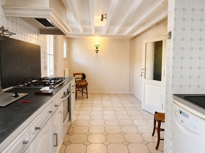 French property for sale in Talence, Gironde - €649,000 - photo 9