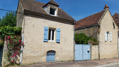 Maison à vendre à Sermizelles, Yonne, Bourgogne, avec Leggett Immobilier