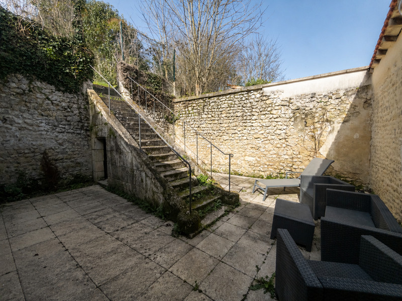 French property for sale in Chalais, Charente - €402,800 - photo 9