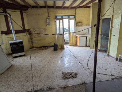 French property for sale in Genneton, Deux-Sèvres - €22,000 - photo 14