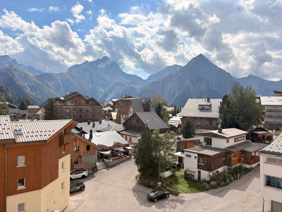 French property for sale in Les Deux Alpes, Isère - €650,000 - photo 9