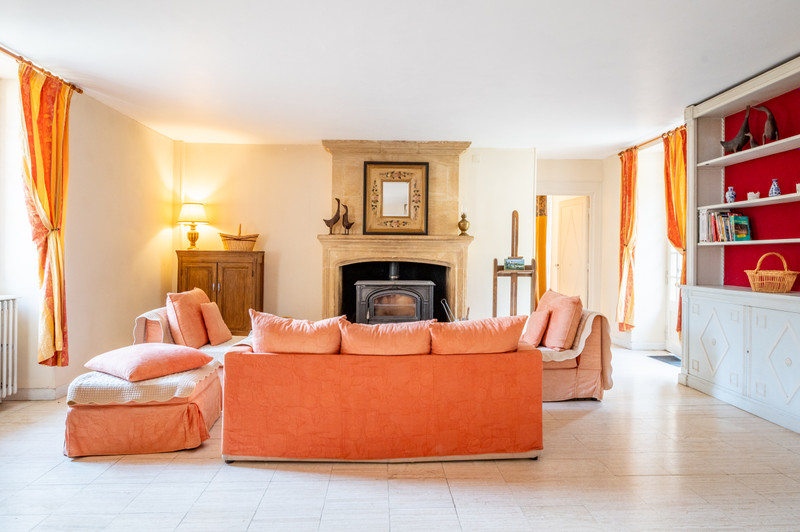 French property for sale in Les Eyzies, Dordogne - €650,000 - photo 2