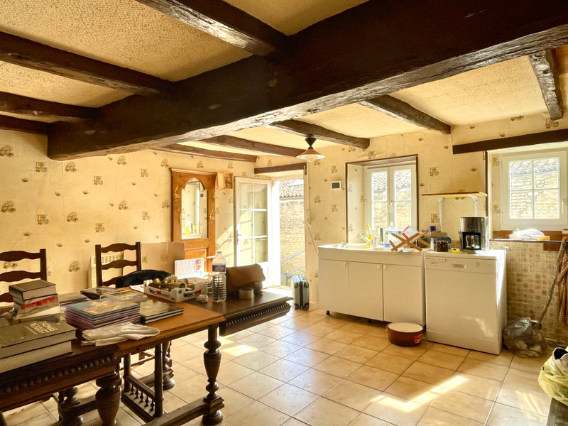 French property for sale in Bessé, Charente - €119,900 - photo 4