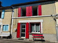 Maison à vendre à Salles-Lavalette, Charente - 129.999 € - photo 2