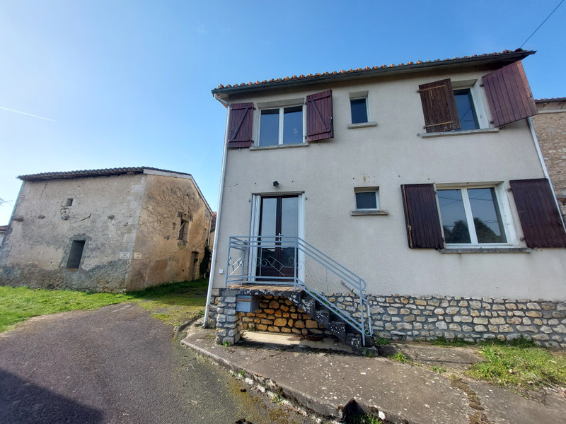 French property for sale in Dirac, Charente - €167,500 - photo 1