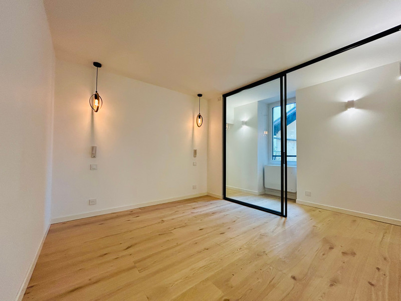 French property for sale in Annecy, Haute-Savoie - €367,000 - photo 4