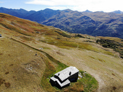 Amazing chalet d'alpage with wonderful views in the heart of The Three Valleys