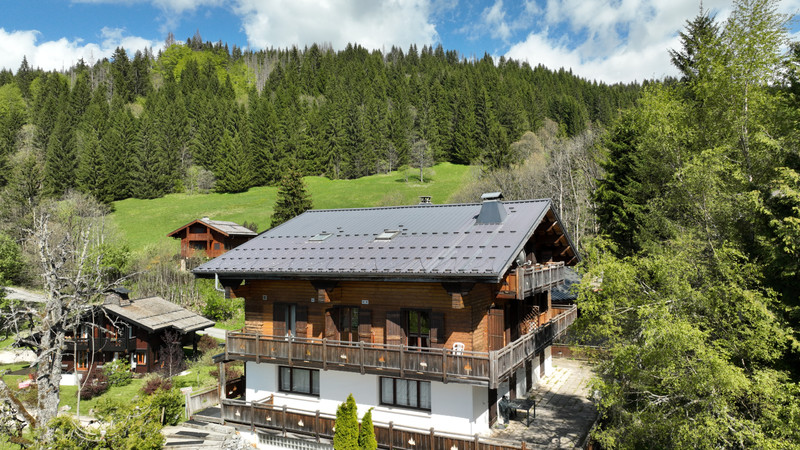 Ski property for sale in Les Gets - €565,000 - photo 3