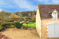 Propriété à vendre à Fontgombault, Indre - 185 000 € - photo n°1