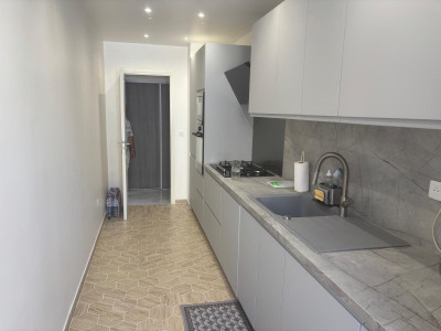 French property for sale in Nice, Alpes-Maritimes - €520,000 - photo 2