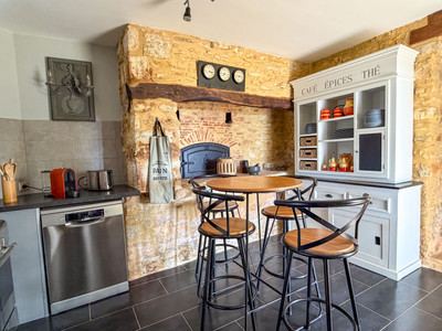 French property for sale in Salignac-Eyvigues, Dordogne - €328,600 - photo 6