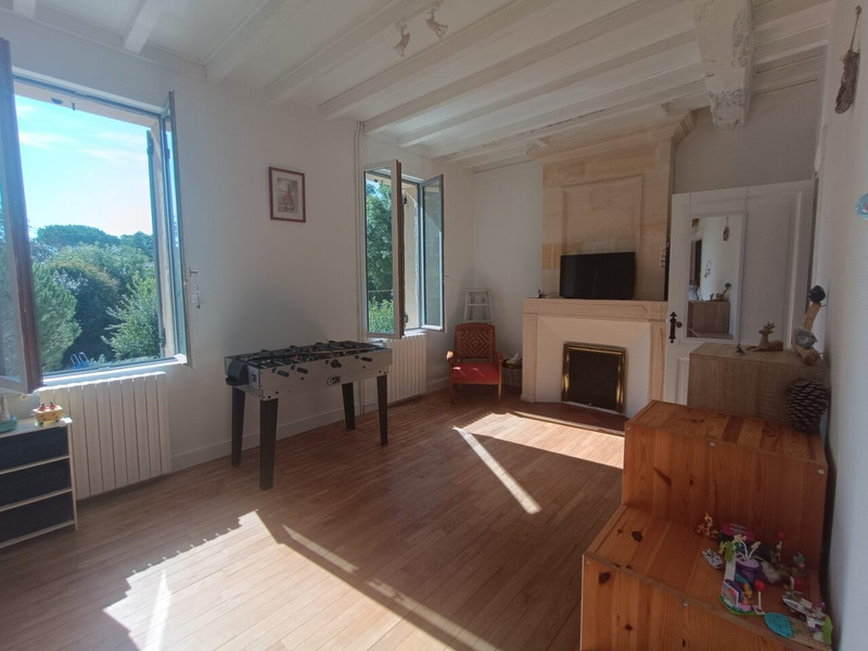 French property for sale in Coutras, Gironde - €369,000 - photo 7