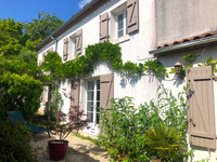 Maison à vendre à Rougnac, Charente - 179 000 € - photo 1