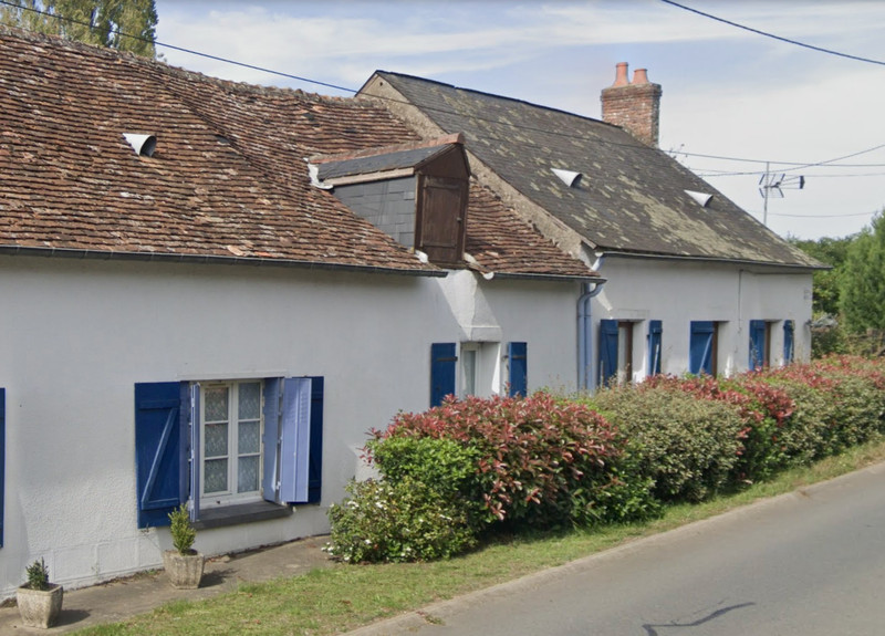 French property for sale in Joué-en-Charnie, Sarthe - €238,050 - photo 0