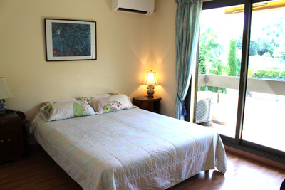 French property for sale in Antibes, Alpes-Maritimes - €730,000 - photo 8