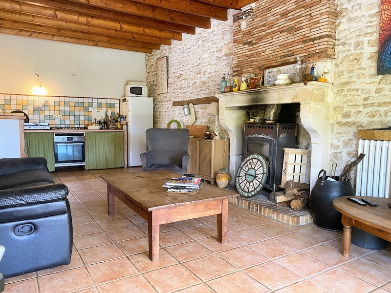 French property for sale in Mouton, Charente - €358,999 - photo 8