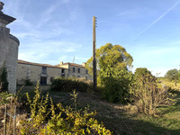Propriété à vendre à Lignières-Sonneville, Charente - 224 700 € - photo n°4