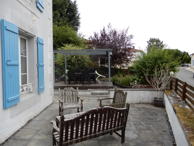 French property for sale in Montembœuf, Charente - €136,250 - photo 2