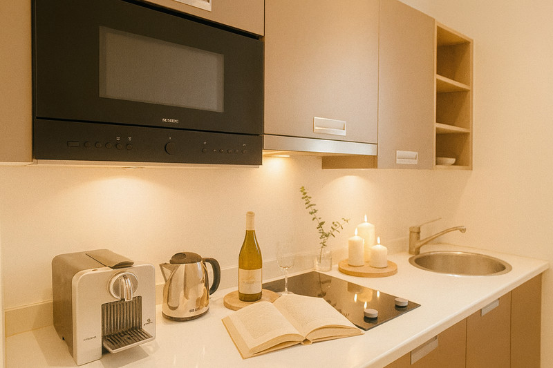 French property for sale in Cannes, Alpes-Maritimes - €320,000 - photo 1