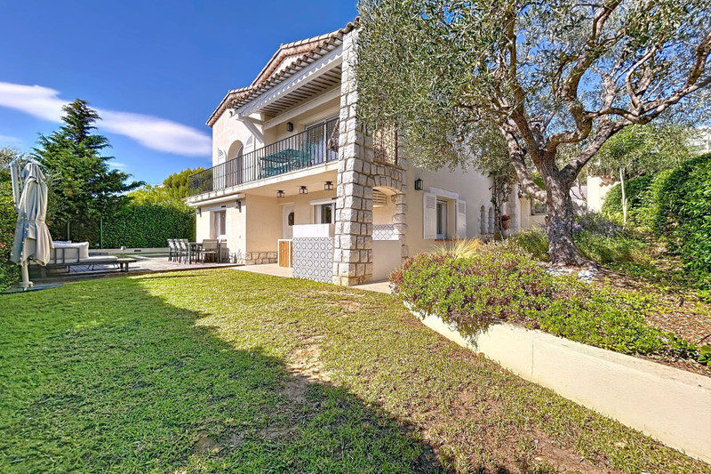 French property for sale in Nice, Alpes-Maritimes - €1,655,000 - photo 0