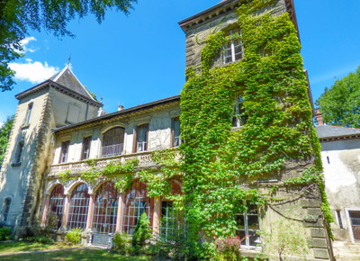 Chateau à vendre à Serrières-en-Chautagne, Savoie, Rhône-Alpes, avec Leggett Immobilier