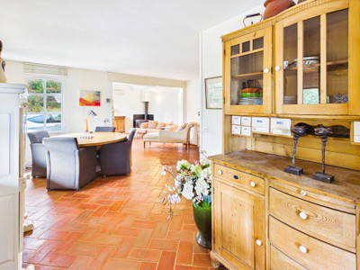 French property for sale in Salernes, Var - €395,000 - photo 2