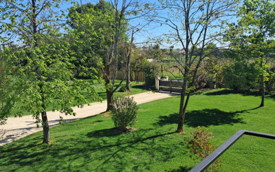 French property for sale in Villegouge, Gironde - €940,000 - photo 4