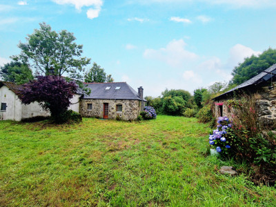 Maison à vendre à Plourac'h, Côtes-d'Armor, Bretagne, avec Leggett Immobilier