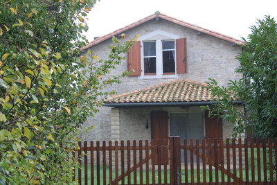 Maison à vendre à Messé, Deux-Sèvres, Poitou-Charentes, avec Leggett Immobilier
