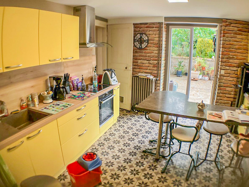 French property for sale in Montmorillon, Vienne - €371,000 - photo 6