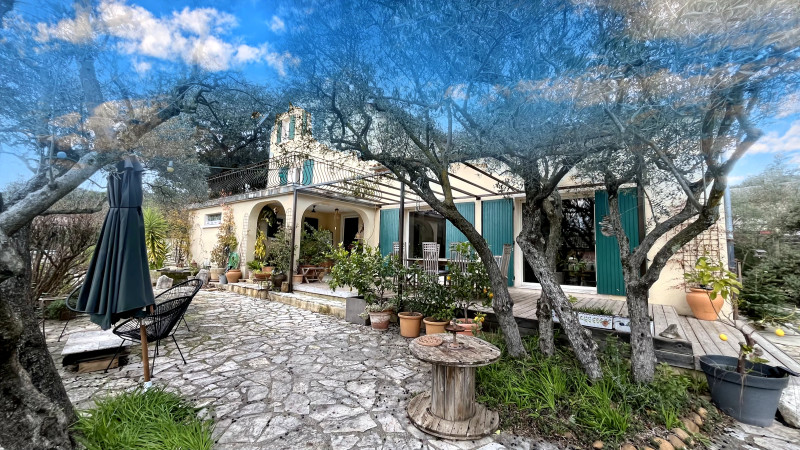 French property for sale in Villeneuve-lès-Avignon, Gard - €699,000 - photo 1