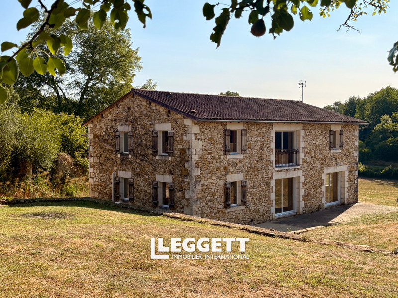 Maison 9 pièce(s), SAINT-FRONT-LA-RIVIÈRE