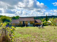 Maison à vendre à Javerlhac-et-la-Chapelle-Saint-Robert, Dordogne - 399 000 € - photo 2