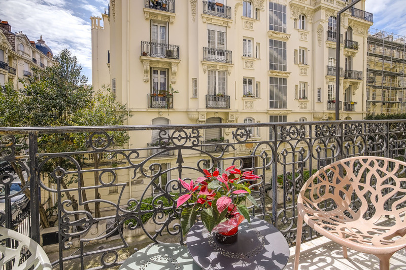 French property for sale in Nice, Alpes-Maritimes - €1,350,000 - photo 0