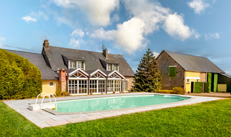 Maison à vendre à Le Housseau-Brétignolles, Mayenne - 247.311 € - photo 1