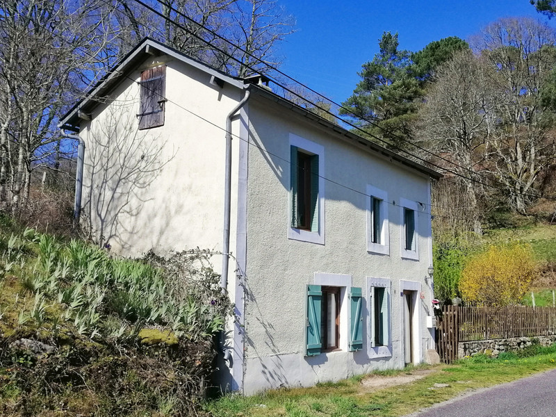 House for sale in Châteauponsac HauteVienne Cute as a button
