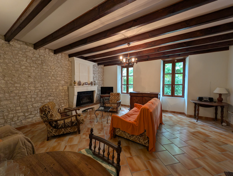 French property for sale in Le Pin, Charente-Maritime - €214,000 - photo 3