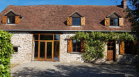 Maison à vendre à Lourdoueix-Saint-Michel, Indre - 245.030 € - photo 1