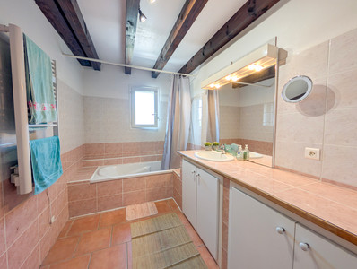 French property for sale in Marseillette, Aude - €270,000 - photo 9