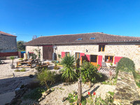 Maison à vendre à Champniers-et-Reilhac, Dordogne - 339.200 € - photo 1