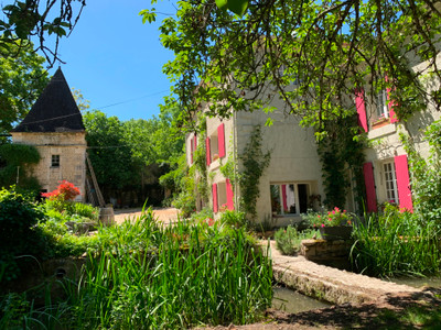Moulin à vendre à Val des Vignes, Charente, Poitou-Charentes, avec Leggett Immobilier