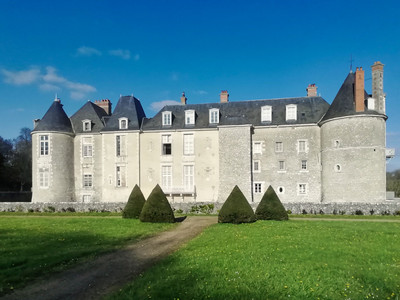 Chateau à vendre à Blois, Loir-et-Cher, Centre, avec Leggett Immobilier